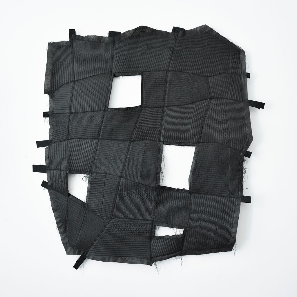 Miroslava Klesalová - Geotextilie prošívaná ručně a šicím strojem, 2025, 105 × 130 cm