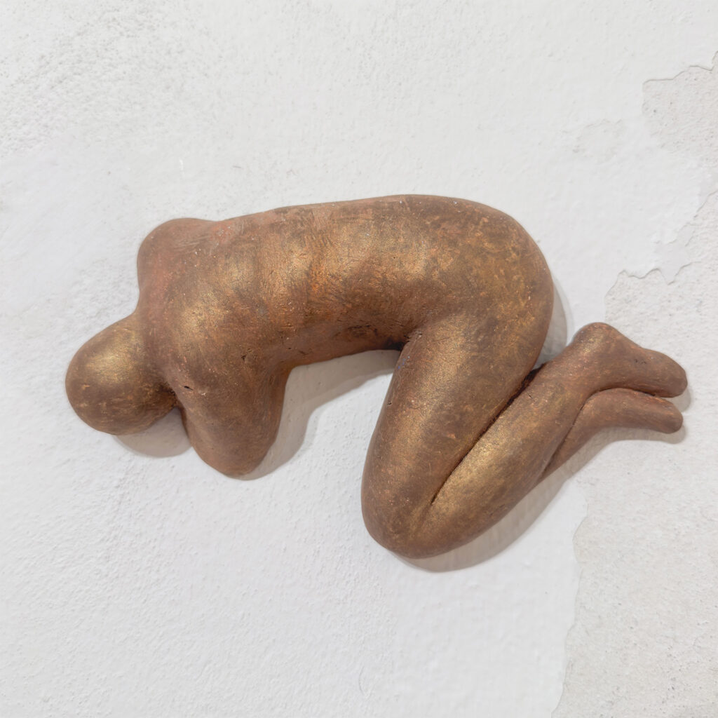 Jindra Viková -Hledání úkrytu, figura 2002 2.