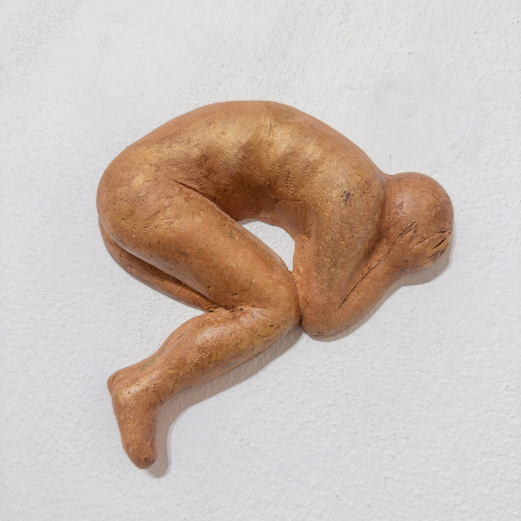 Jindra Viková -Hledání úkrytu, figura 2002 3.