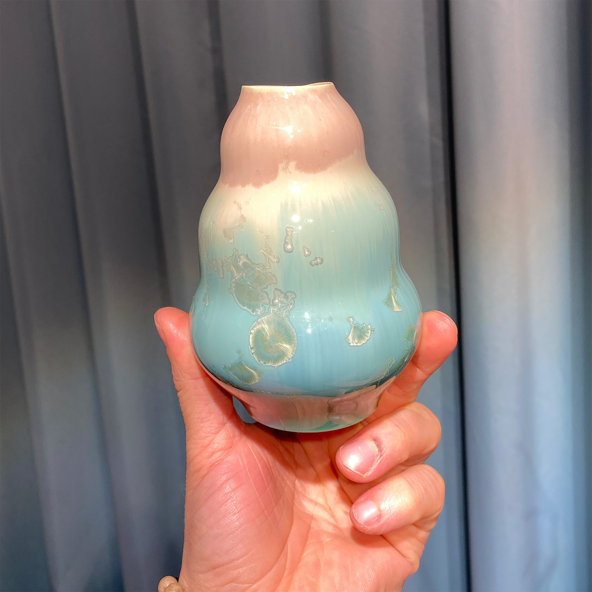 Plody Erlanu - Váza Silueta Mini tyrkysovobéžová