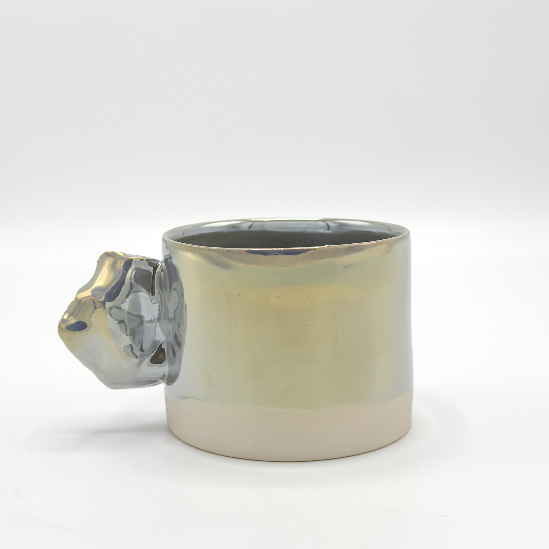 Roman Šedina - Hrneček cappuccino šedá perleť