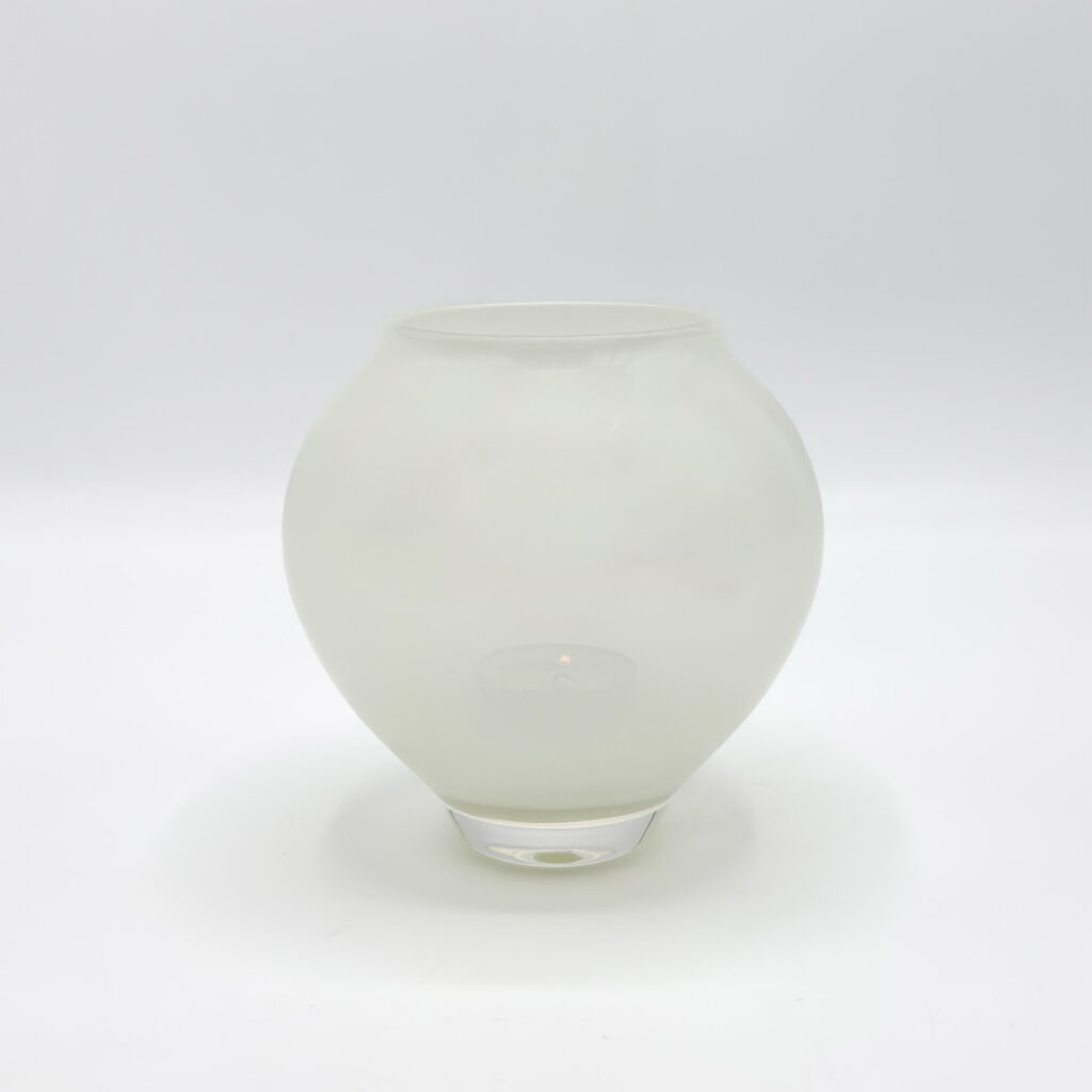 Byoungchan Yun - Moon Jar bílý