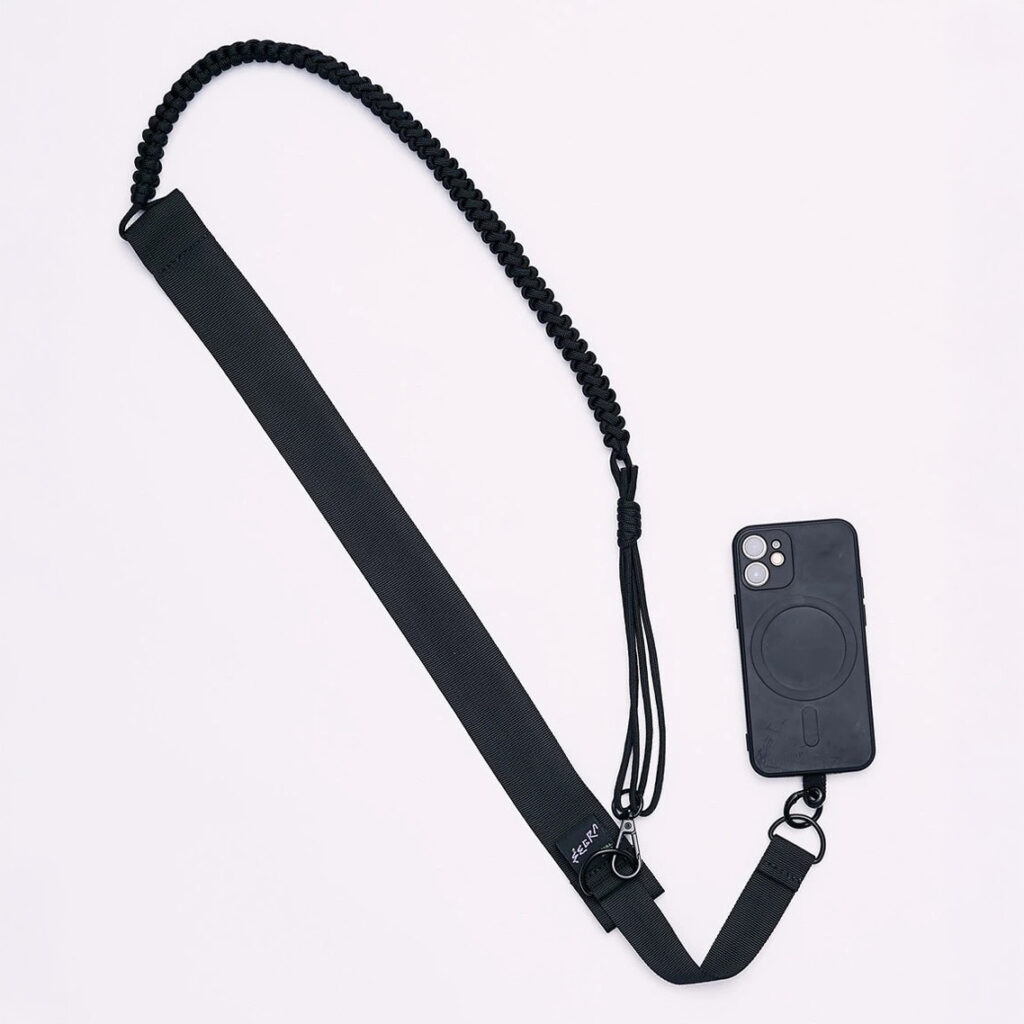 SEGRASEGRA -Pletený popruh na mobil černý