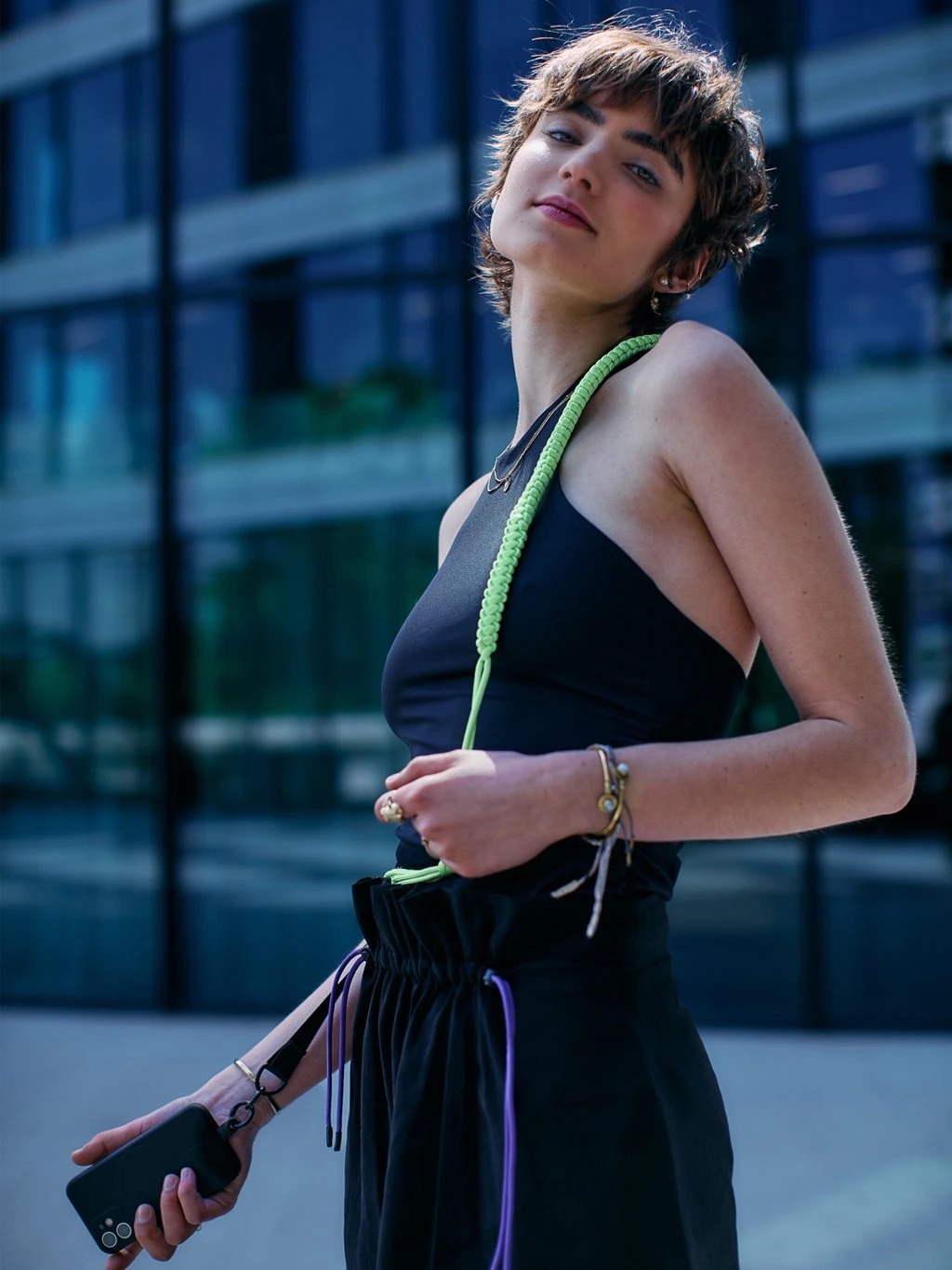 SEGRASEGRA -Pletený popruh na mobil zelený