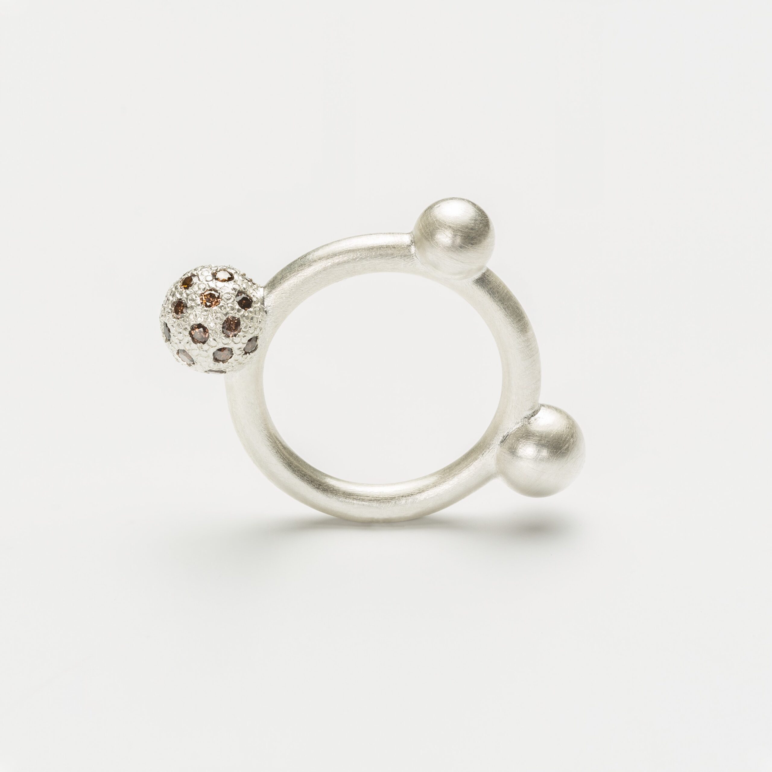 Dana Bezděková - Prsten TRIFFID Ricinus