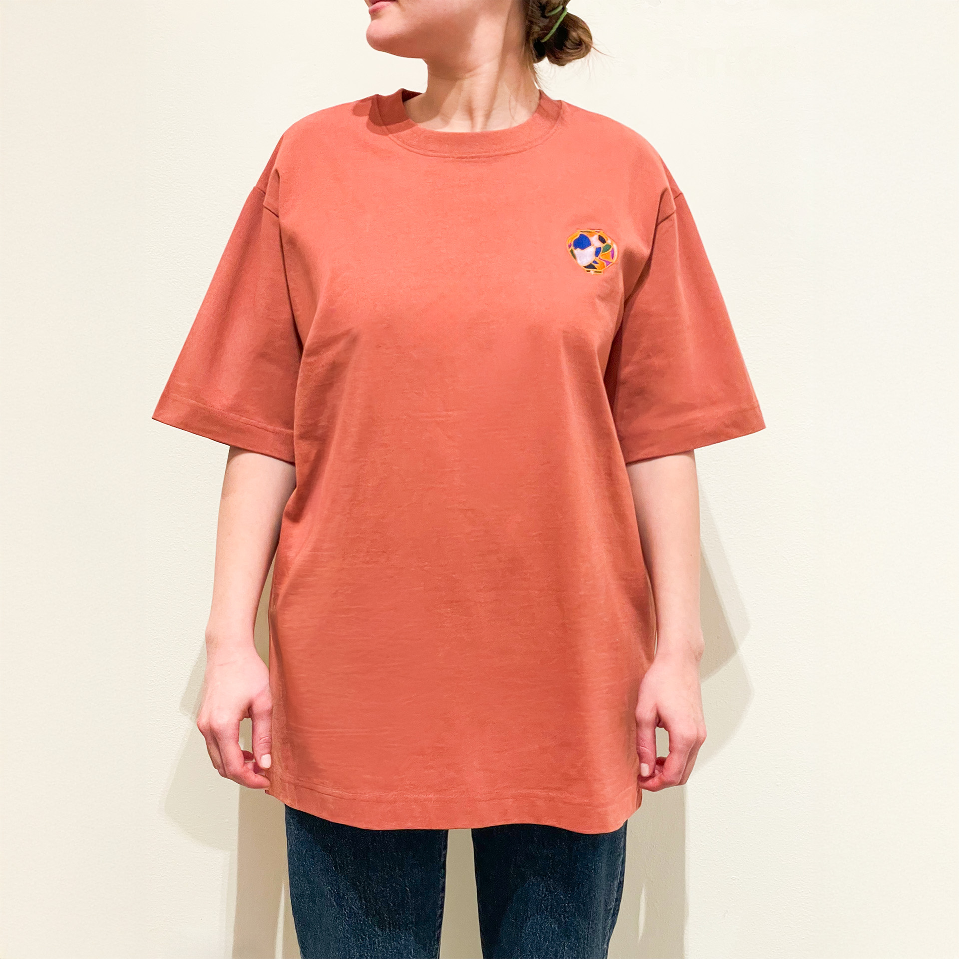 Lucie Jindrák Skřivánková -Triko hnědé Moon Jar výšivka