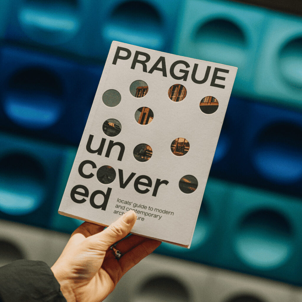 Mapamátky - Prague Uncovered - architektonický průvodce - EN