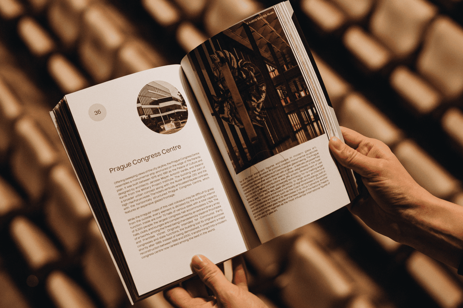 Mapamátky - Prague Uncovered - architektonický průvodce - EN