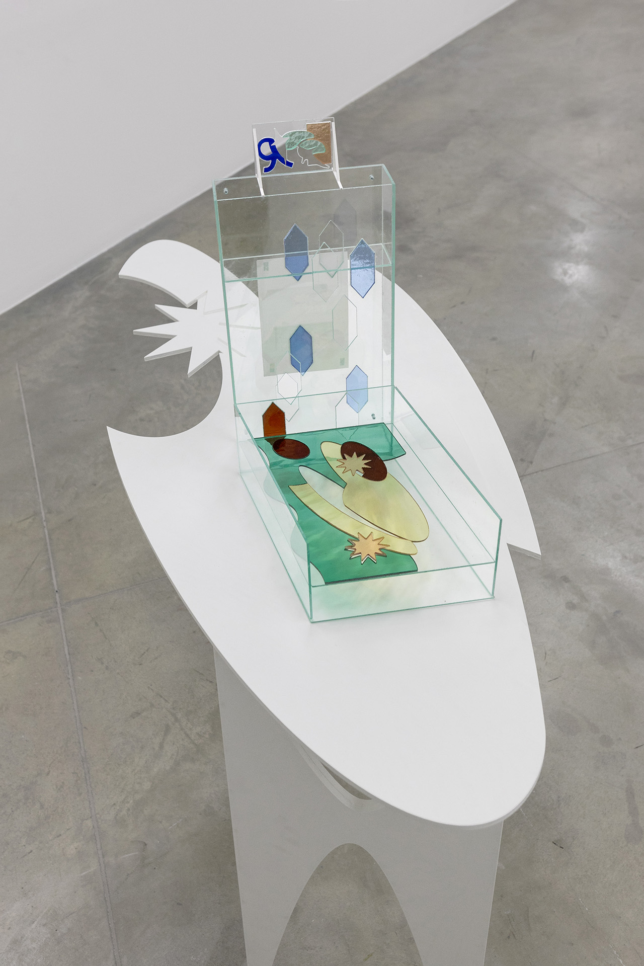 Nepheli Barbas - Suns floating in the underground